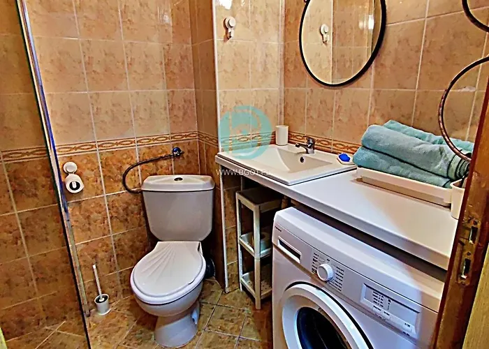 Апартамент Bravo 5 - Sunny Center Слънчев бряг